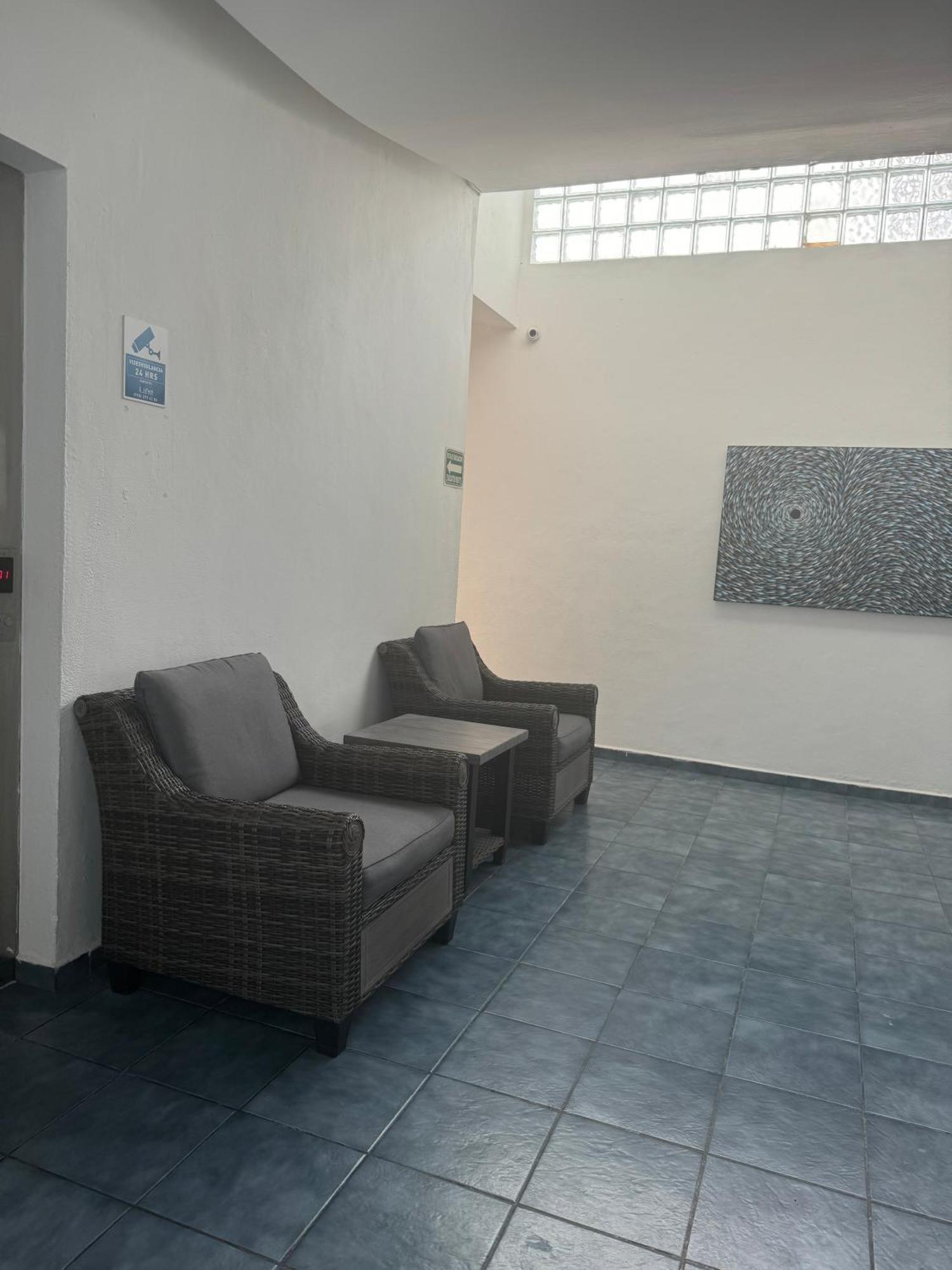 Lujo Y Seguridad En Quinta Avenida Apartamento