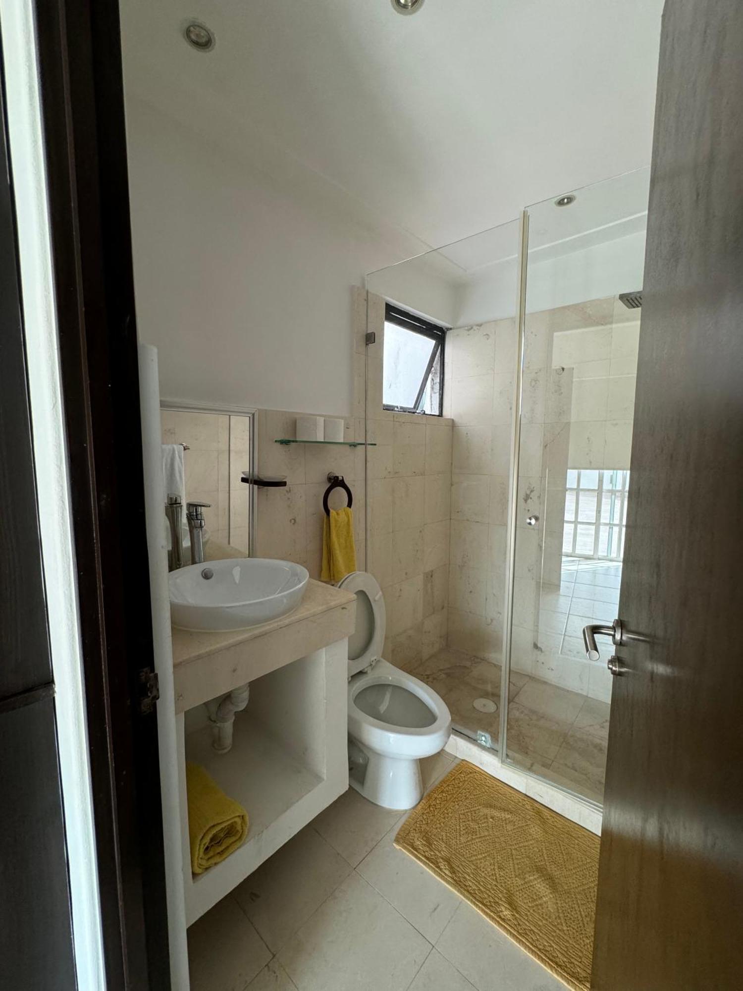 Apartamento Lujo Y Seguridad En Quinta Avenida