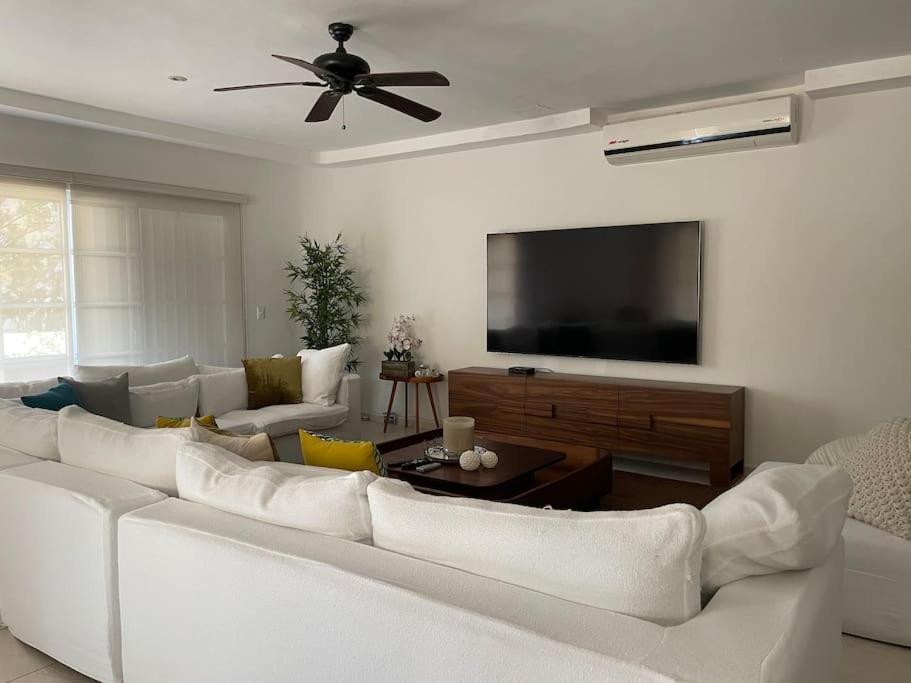 Lujo Y Seguridad En Quinta Avenida Apartamento Playa del Carmen