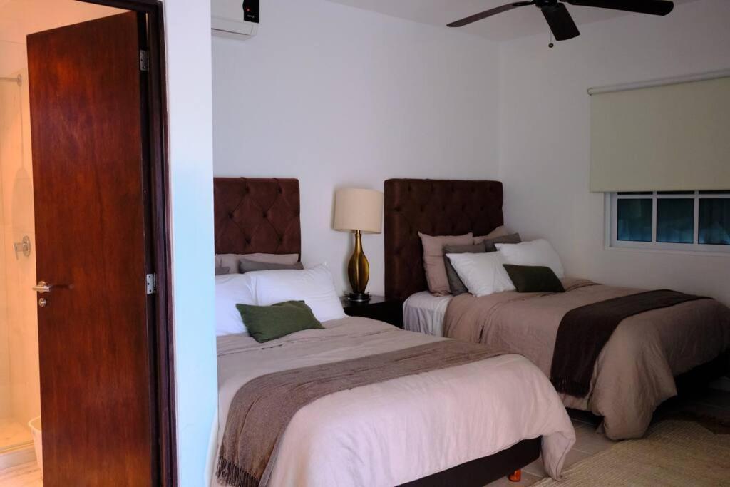 Lujo Y Seguridad En Quinta Avenida Apartamento